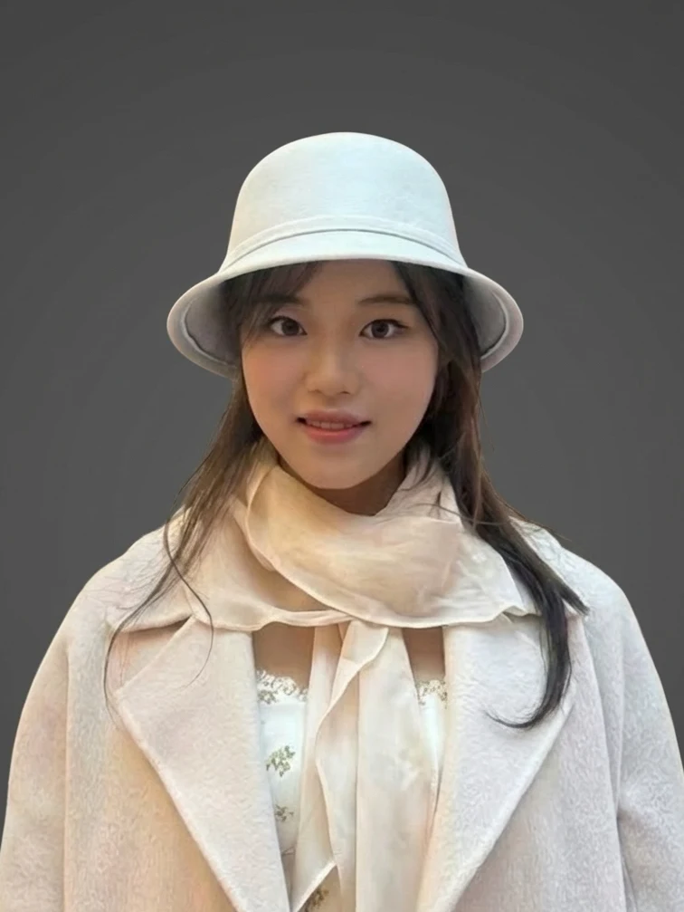Portrait of Yating Mo